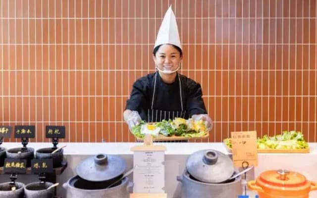 Atour Jinan Jingshi East Road Medicine Valley Hotel