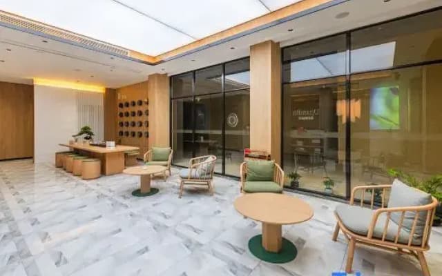Thank Inn Premium (Jiangmen Enping Jinsha Square Branch)