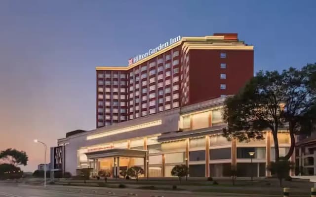 Hilton Garden Inn Dongguan Wanjiang Jiangjing Road