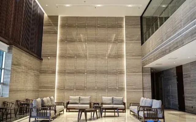 HanTing Hotel (Luohe Linying)