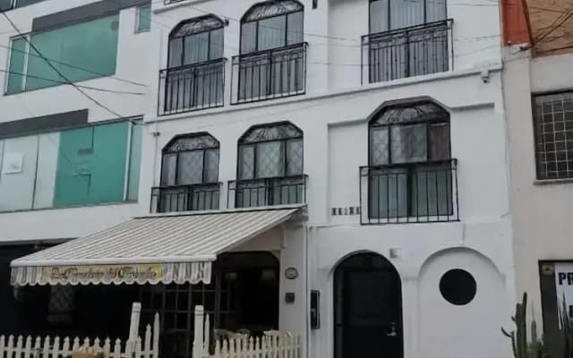 Hotel 86 Suites