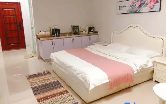 Lazy Cat Boutique Homestay (Henan Provincial People's Hospital)