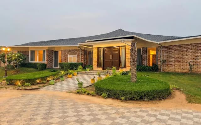 Spree Farmstay, Faridabad