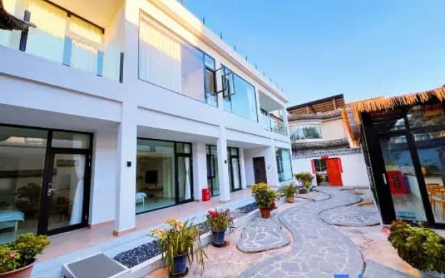 Xinyan's Hailinju · Vacation Homestay (Shuanglang Erhai Branch)