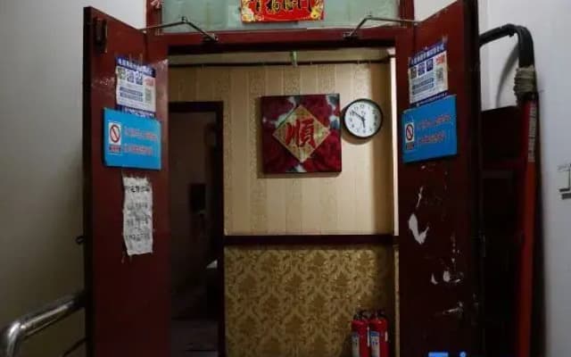 Urumqi Meijiaqin Hotel (Xinjiang Medical University Affiliated Cancer Hospital)