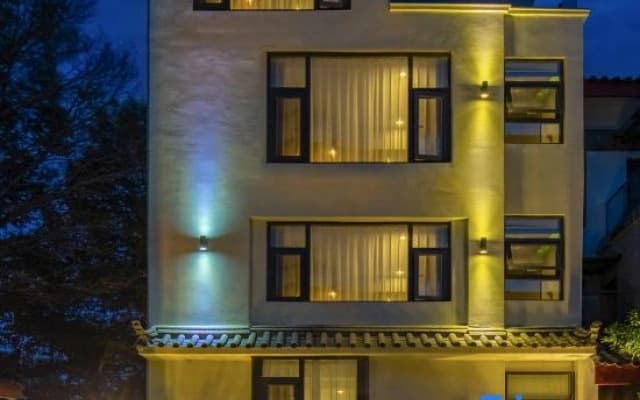 Lijiang Moye Snow Mountain View Villa Homestay (Shuhe Ancient Town Branch)