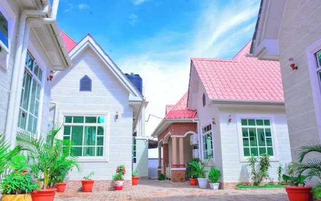 Villa Home Hotel & Apartment