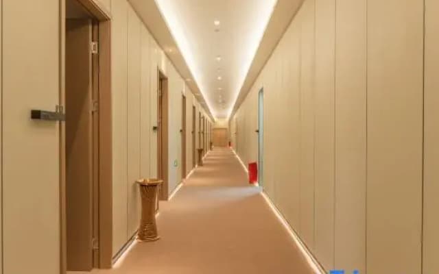 Time and Space Hotel (Zhuhai Wanxiang Hui Branch)