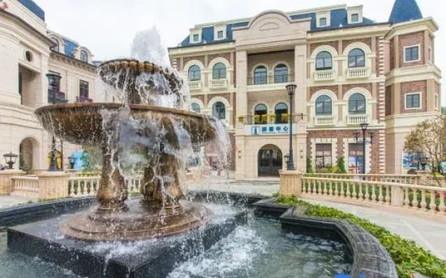 Livetour Vacation Homestay (Foshan Luhu)