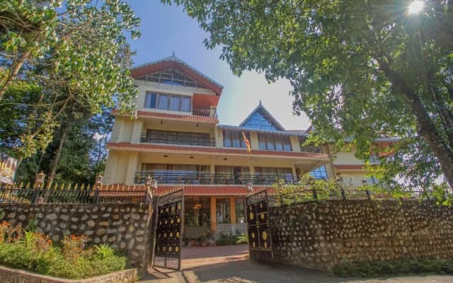 Mount Queens Hill Resort & Spa