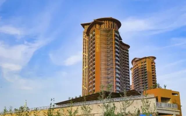 Qingdao Mangrove Resort World (Magic Hotel)