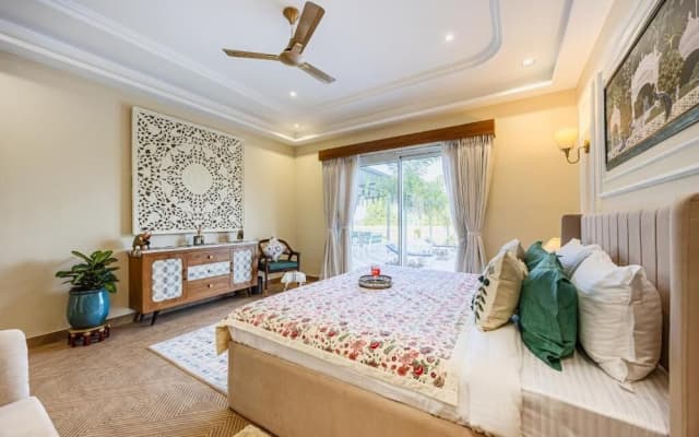 Heaven in Hills By ELIVAAS with pvt pool