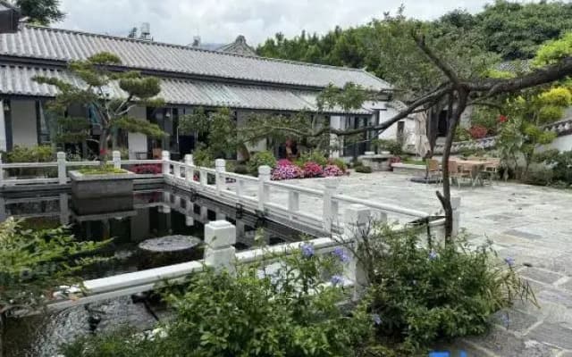 Qingze Courtyard