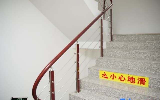 Qujing Yuanlaiyou Boutique Hotel
