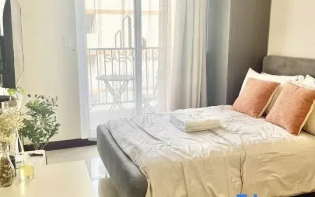 Minimalist Studio-Type Condo Unit at Saekyung Marigondon