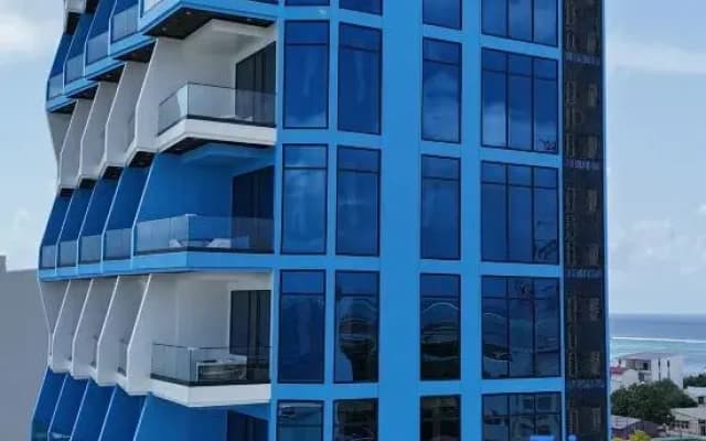 iCom Blue Sea View