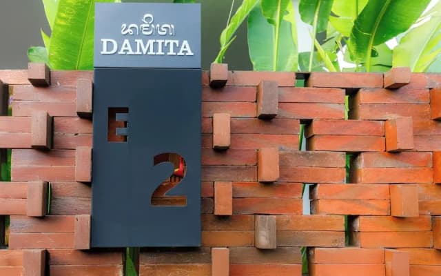 Damita E-2 by Dua Stay