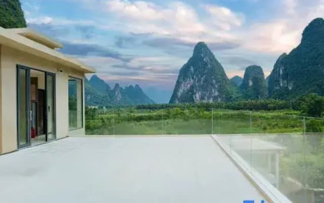 Yangshuo Xishi Homestay (Lijiang 20 Yuan Background Scenic Area Branch)