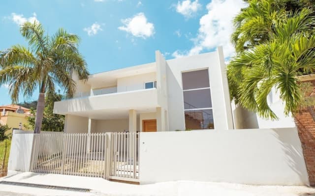 Luxury Villa-Sunny BlueSky W/Ocean-Mtn View