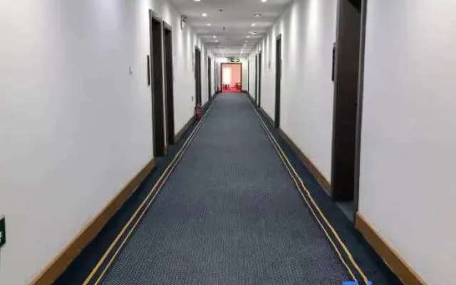 Qiqihar China Yizhong Hotel