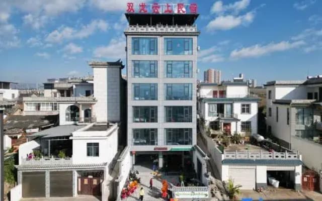 Jianshui Shuanglong Cloud Homestay