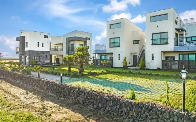 Jeju Gosanirang Pension
