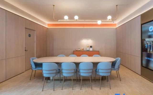 HanTing Hotel (Nanyang Binhe Dadao Wolonggang)