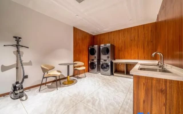 Meixin International Hotel（Haimen Home Textile City Store)