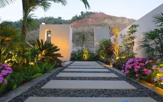 Xishuangbanna Jinghong Guanlan Star with moon Homestay