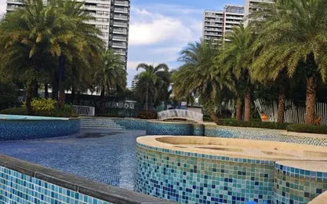 Beihai Zhangtai Scenic Resort Hotel (Silver Beach)
