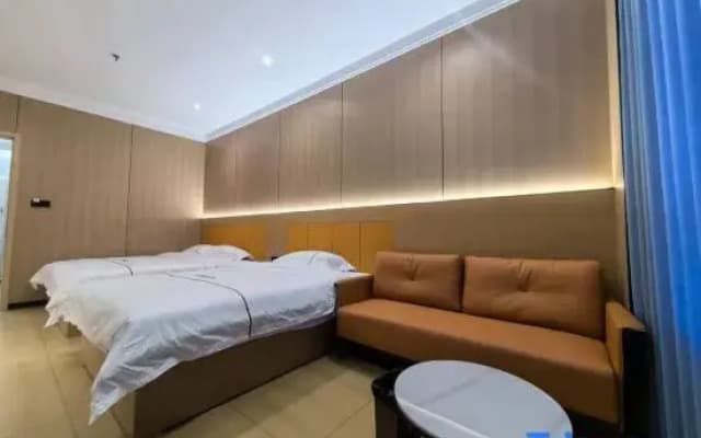 Jinhua Yisu Hotel (Lanzhou Vocational and Technical College Taolin Branch Botanical Garden)