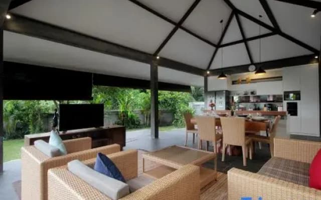 Carang Sari Villa 3BR private pool riverside
