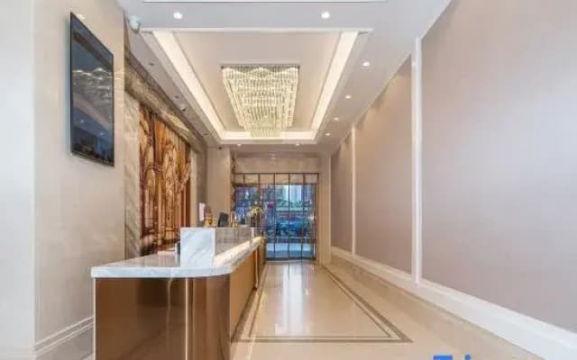 Vienna Smart Hotel (Guiyang Huaguo Garden White House Art Center Branch)