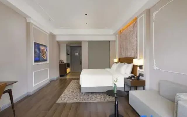 Vienna International Hotel (Jingxi Changfeng International Branch )