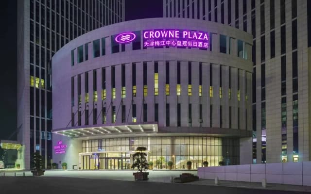 Crowne Plaza Tianjin Meijiangnan by IHG