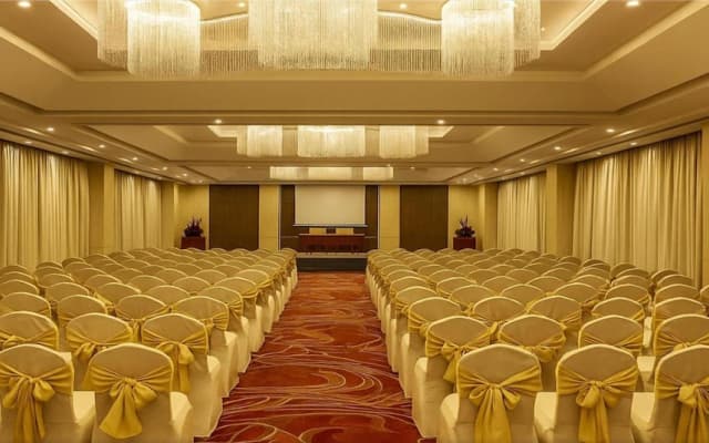 Sarovar Portico Sriperumbudur