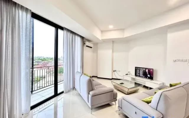 Jeff & Ricky Homestay 57@ 8pax Trinity Residence
