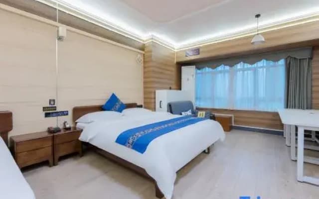 Shell Hotel（Zhangjiajie Tianmenshan Cableway Dayong Ancient City Branch）