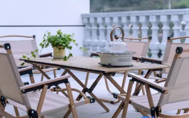 Deyi Courtyard Homestay (Zhangjiajie National Forest Park Scenic Area)