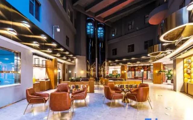James Joyce Coffetel Hotel (Tianjin Italy Customs Area Tianjin Eye)