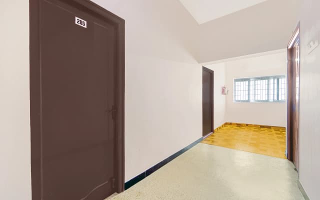 Hotel O Ganapathy Athipalayam Pirivu Road