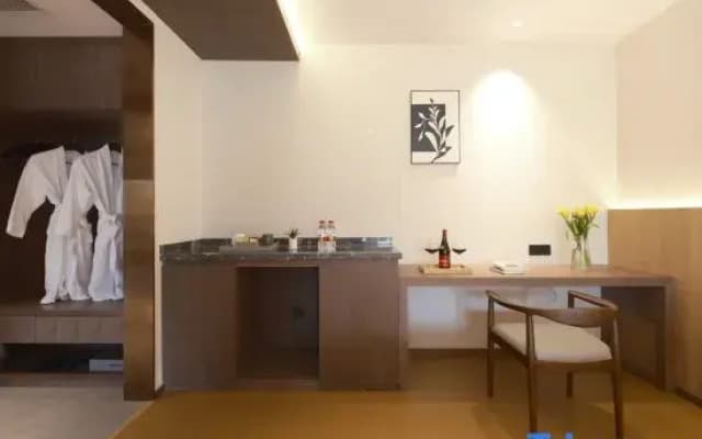 Yue Hotel