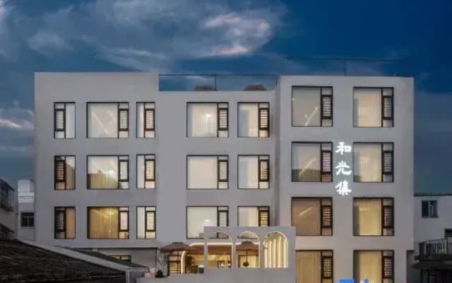 Xiamen Heguangji · Light | 180° Sunrise Sea View Garden Guesthouse (Huangcuo Beach, Huandao Road)