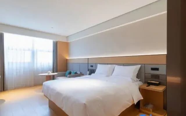 JI Hotel (Wuhu Songshu Xiaozhen Honghuashan Lu Road)