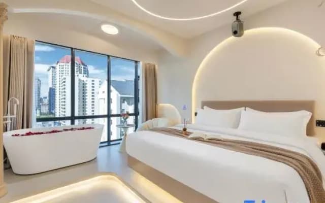 Xingye Aesthetic Smart Audio-visual Homestay (Kunming Nanping Pedestrian Street)