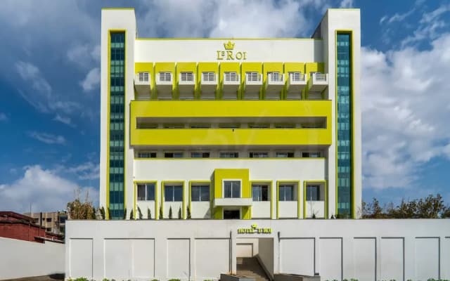 Hotel Le Roi Dehradun