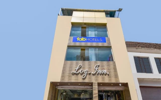 FabHotel Log Inn