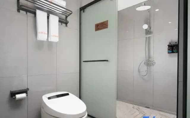 Happy Smart Hotel