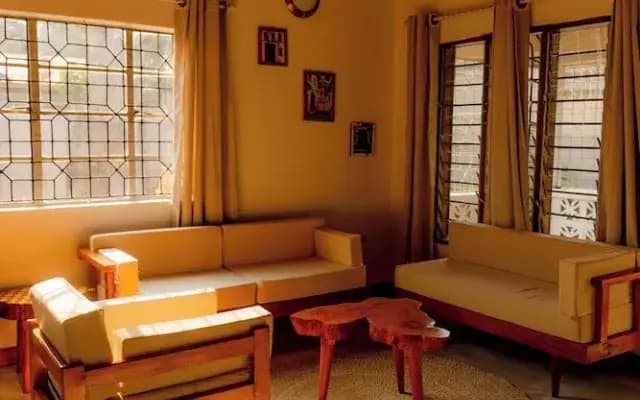 Arushabackpackers home