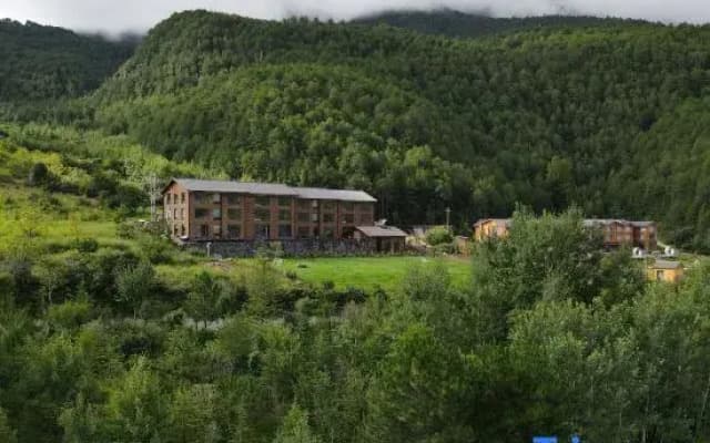 Qianshanji Hotel